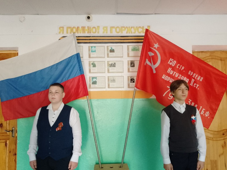 Часовой у Знамени Победы.